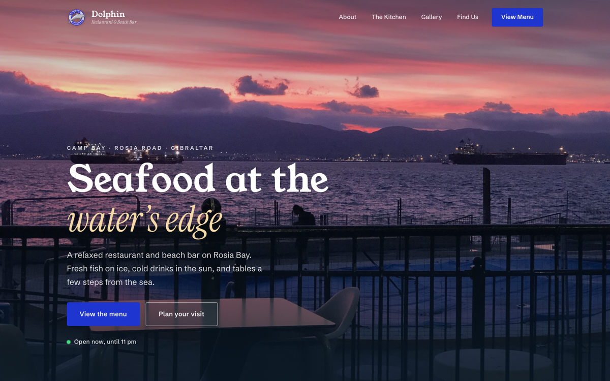 Dolphin Restaurant & Beach Bar, seafood on Rosia Bay